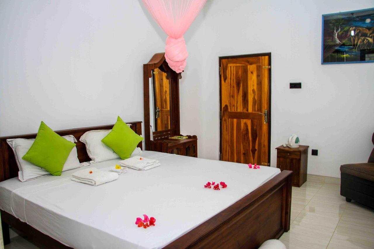Miracle Home Stay Dambulla Exterior photo
